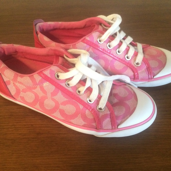 Vintage Coach pink summer sneaker shoes